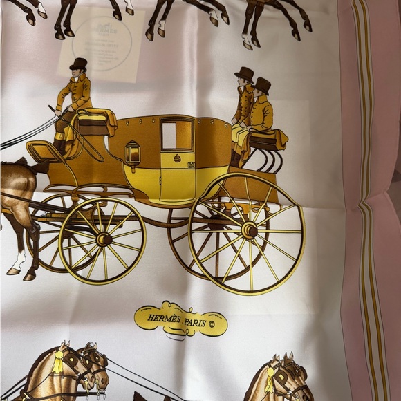 Hermès Coach & Saddle silk scarf in a signature orange box. - Picture 6 of 12